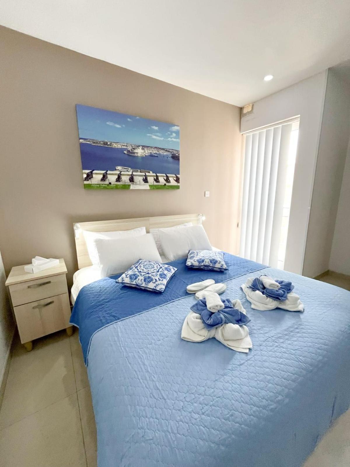Apartment In Ta' Xbiex 3br- 3 Min Yatch Marina Msida