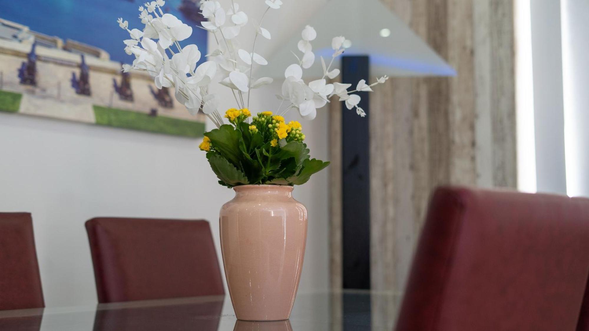 In Ta' Xbiex 3br- 3 Min Yatch Marina Apartment